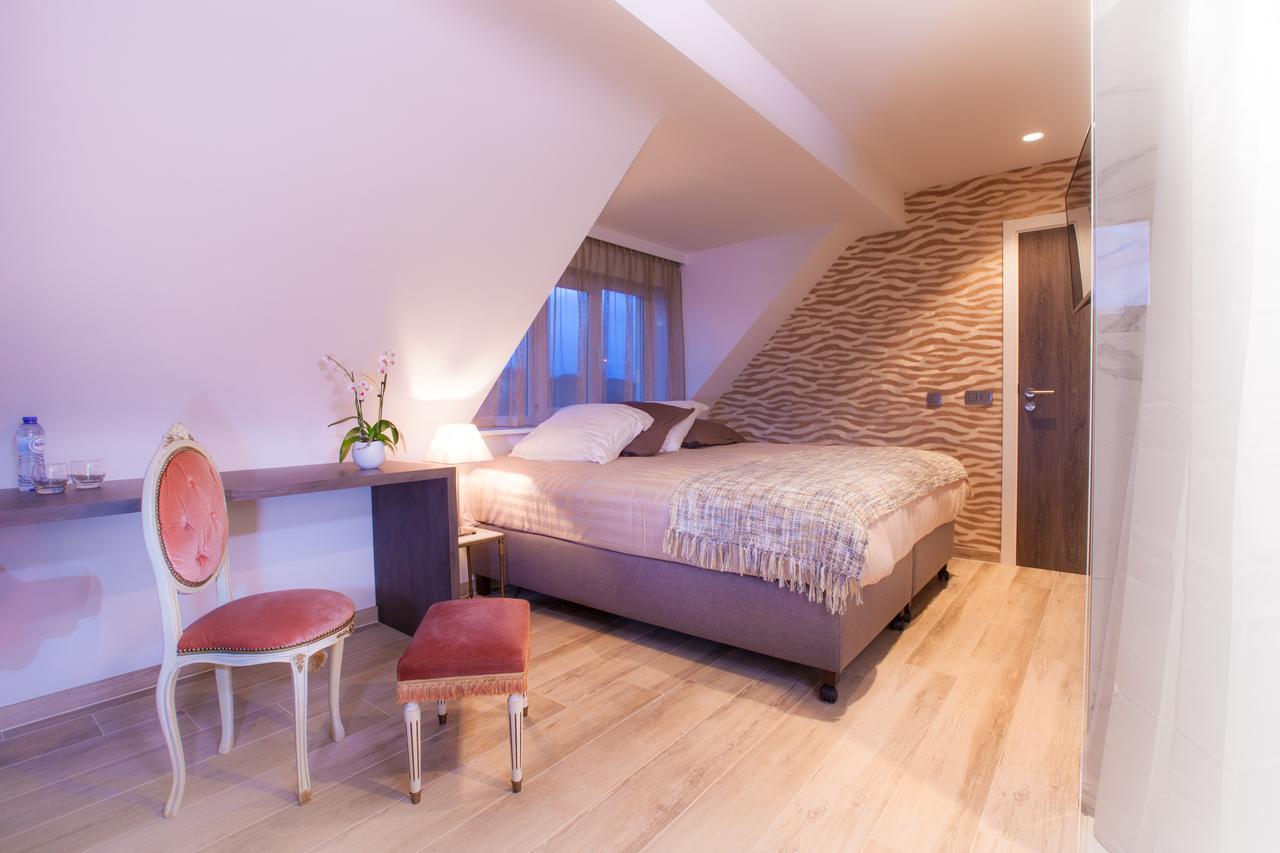 Sable D'O -Vlak Aan De Zee- Bed & Breakfast Mariakerke  Dış mekan fotoğraf